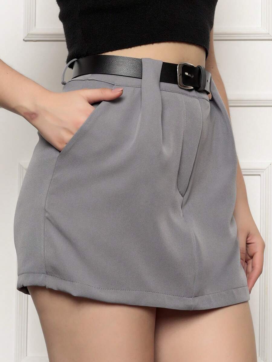 Short Valentina
